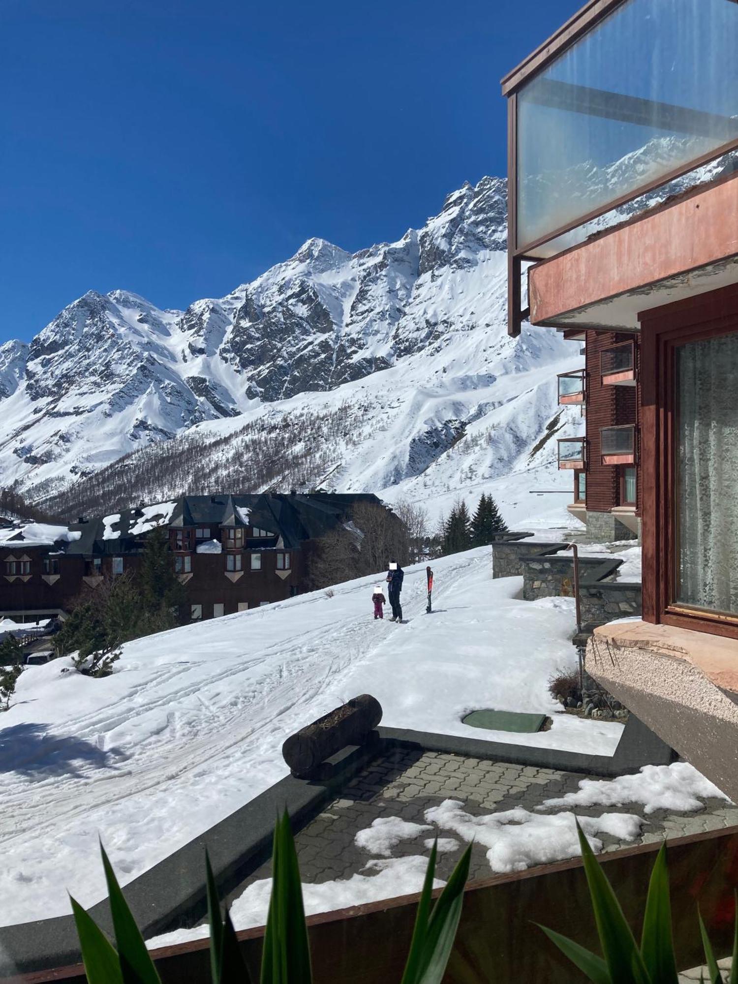 Stella Del Cervino, Ski In & Ski Out, With Garage Breuil-Cervinia Exteriör bild