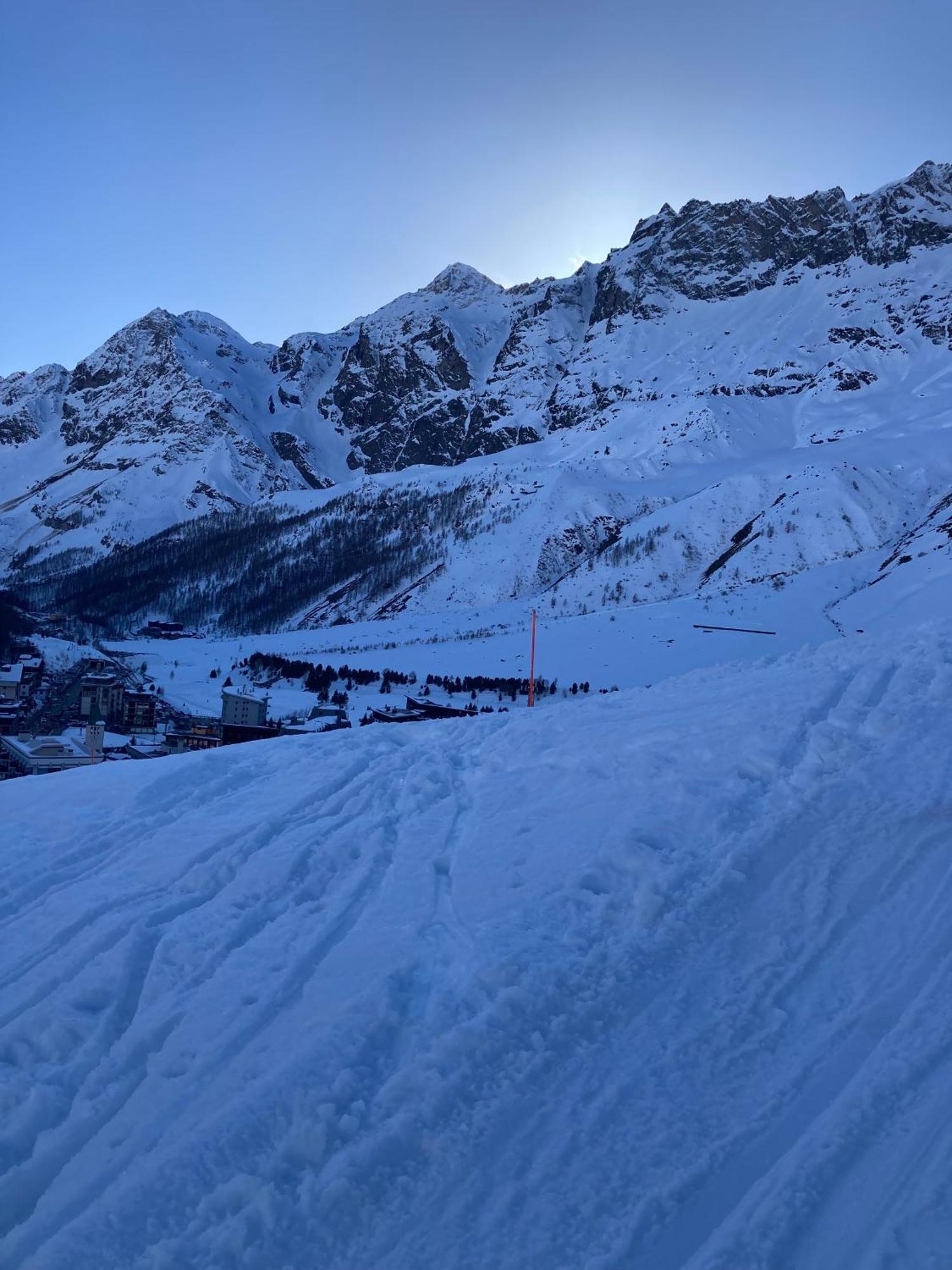 Stella Del Cervino, Ski In & Ski Out, With Garage Breuil-Cervinia Exteriör bild